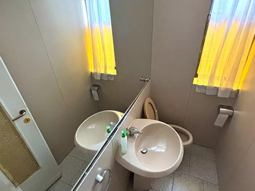 Immagine 20 di Ufficio in affitto  in via San Siro 40 a Cornaredo