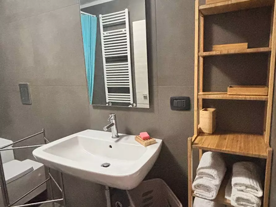 Immagine 25 di Appartamento in affitto  in via Traiano 35 a Milano