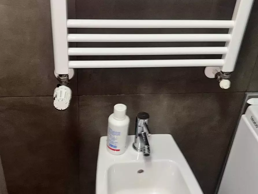 Immagine 26 di Appartamento in affitto  in via Traiano 35 a Milano