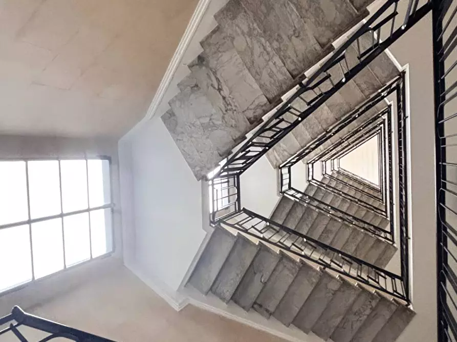 Immagine 29 di Appartamento in affitto  in via Verona 13 a Milano