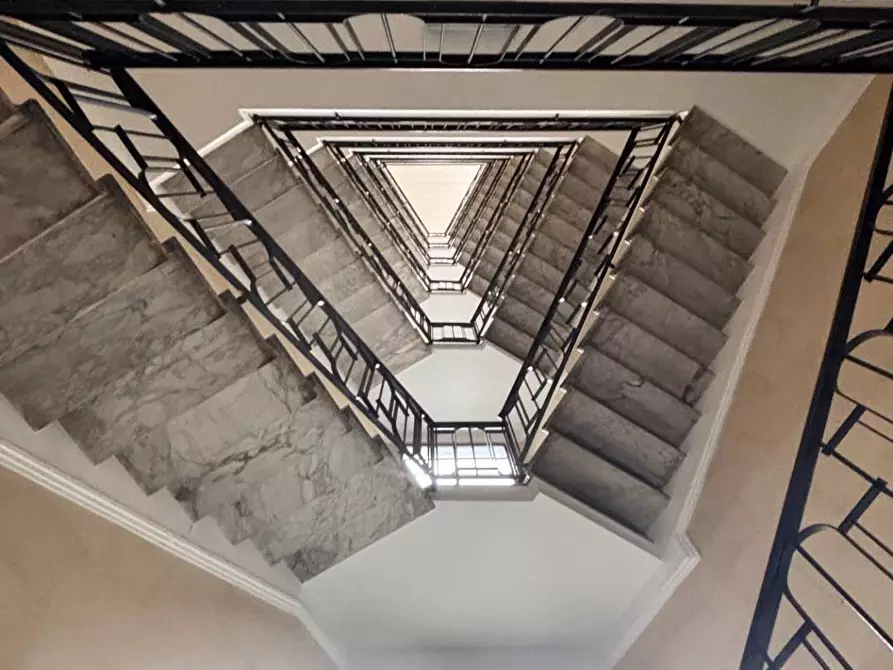 Immagine 23 di Appartamento in affitto  in via Verona 13 a Milano