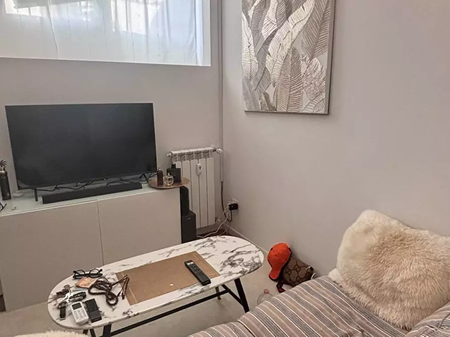 Immagine 6 di Laboratorio in vendita  in via Valle Anzasca a Milano