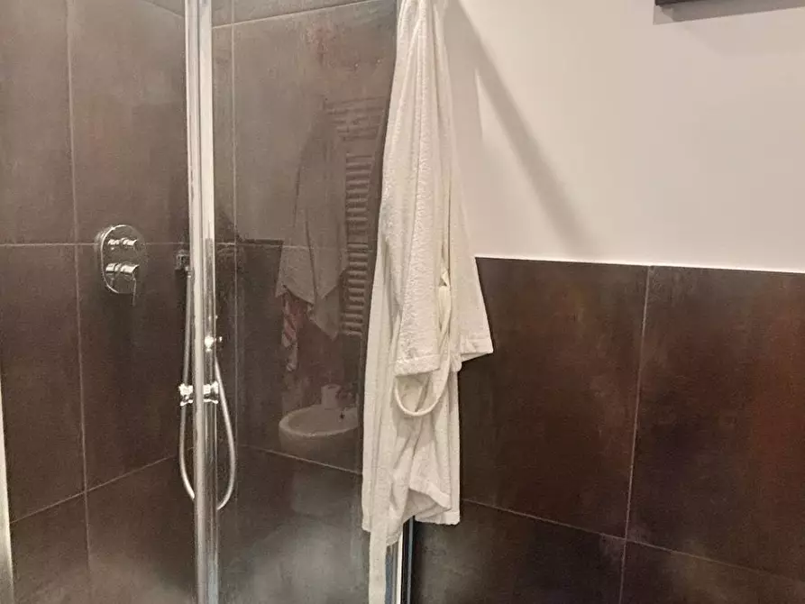 Immagine 10 di Laboratorio in vendita  in via Valle Anzasca a Milano