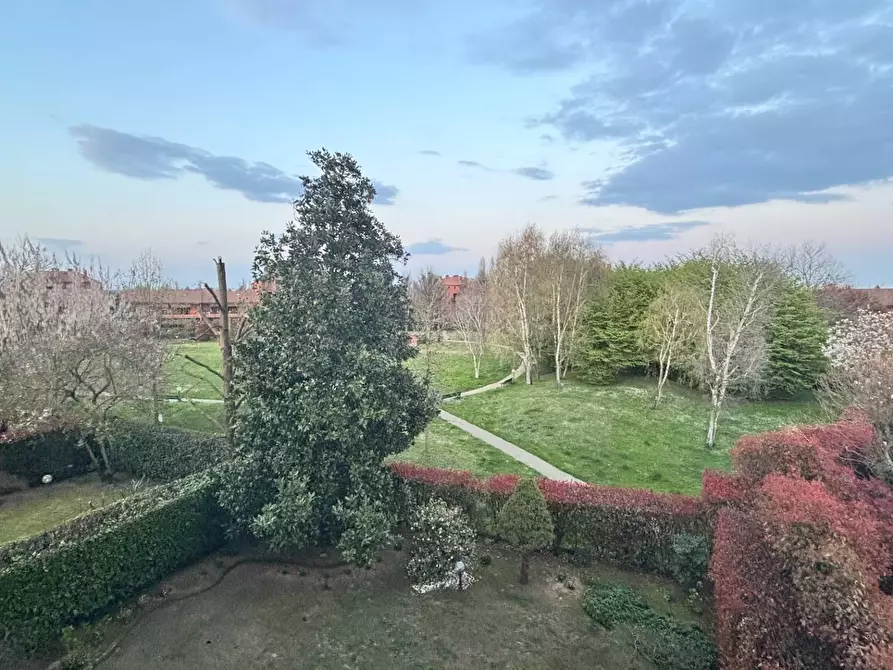 Immagine 21 di Appartamento in affitto  in via Tevere a Lainate