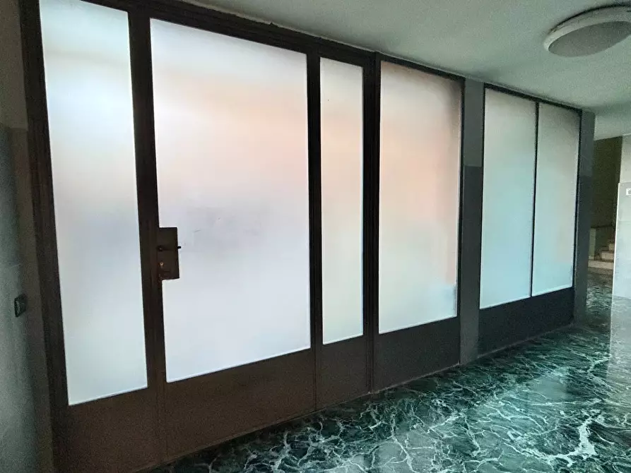 Immagine 17 di Appartamento in affitto  in via Govone a Milano