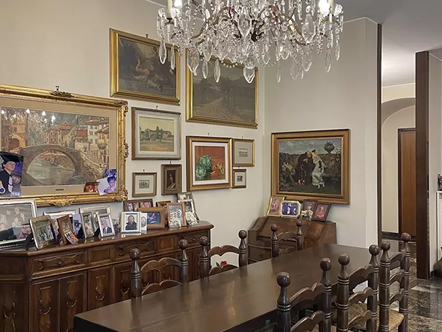 Immagine 7 di Appartamento in vendita  in via Castelvetro a Milano