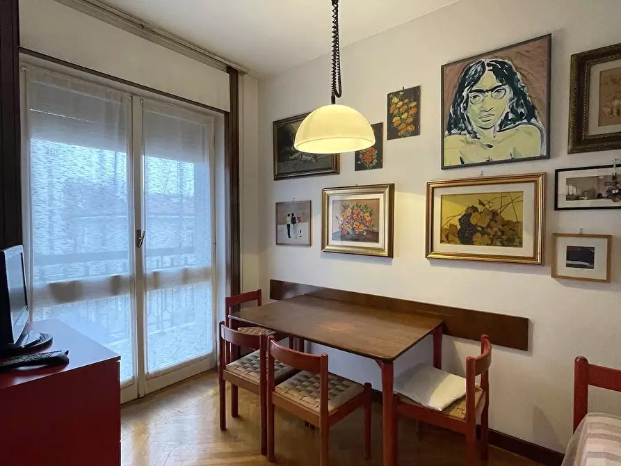 Immagine 15 di Appartamento in vendita  in via Castelvetro a Milano