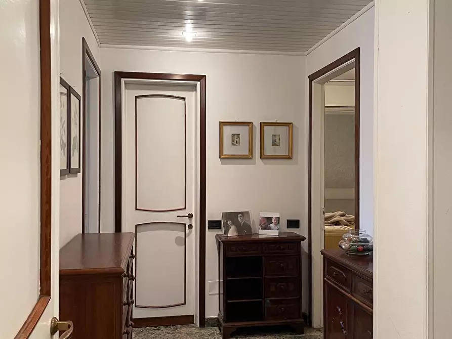 Immagine 22 di Appartamento in vendita  in via Castelvetro a Milano