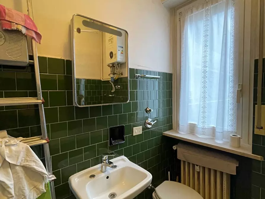 Immagine 33 di Appartamento in vendita  in via Castelvetro a Milano