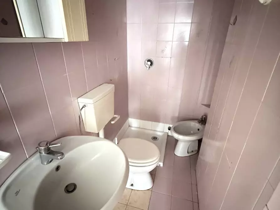 Immagine 13 di Appartamento in affitto  in via Vitruvio a Milano