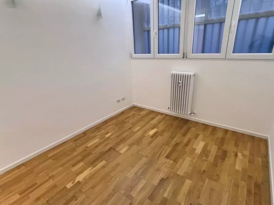 Immagine 11 di Appartamento in affitto  in via Massarenti a Milano