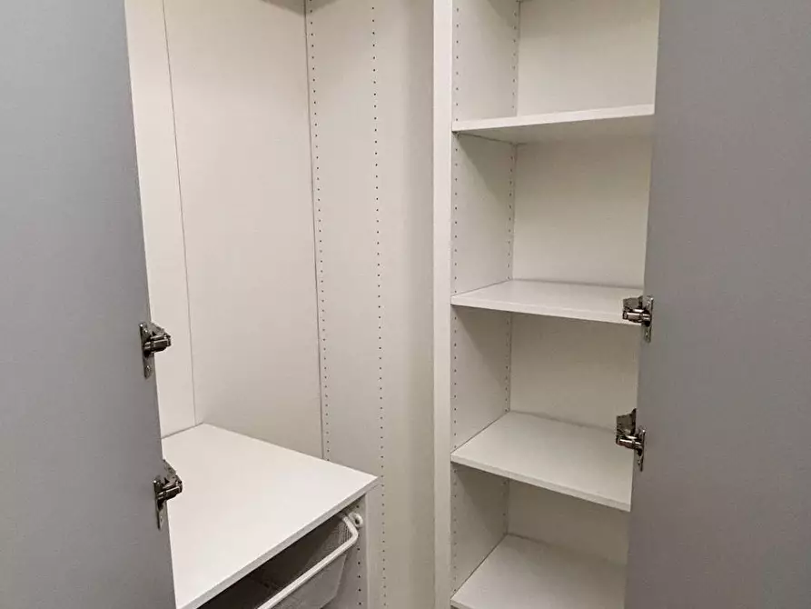 Immagine 15 di Appartamento in affitto  in via Massarenti a Milano