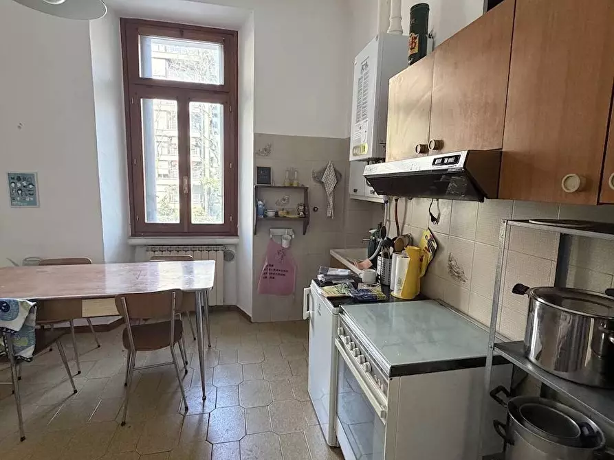 Immagine 4 di Appartamento in vendita  in via Caracciolo a Milano