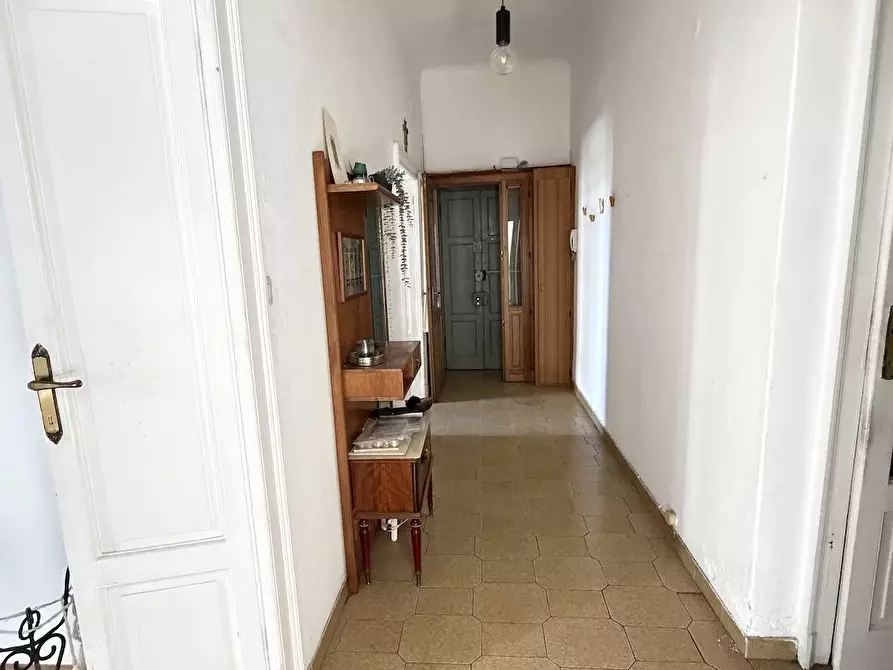 Immagine 5 di Appartamento in vendita  in via Caracciolo a Milano