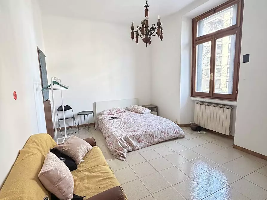 Immagine 6 di Appartamento in vendita  in via Caracciolo a Milano