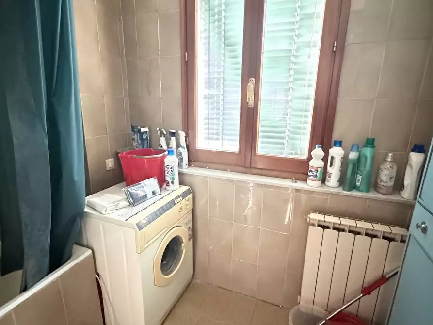 Immagine 15 di Appartamento in vendita  in via Caracciolo a Milano