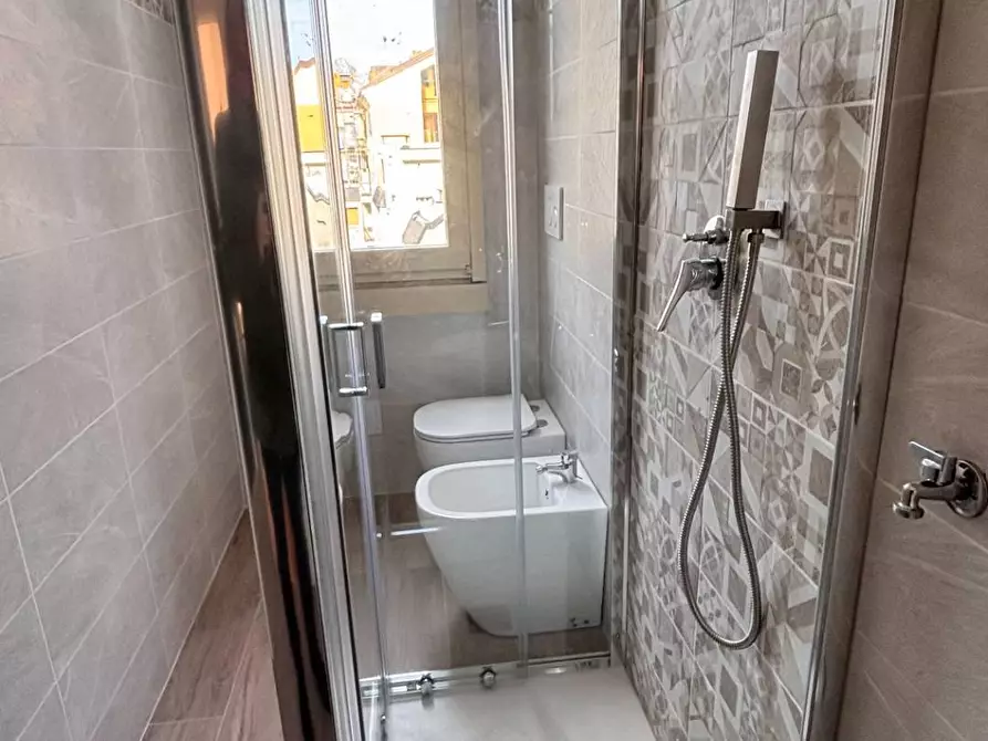 Immagine 35 di Appartamento in affitto  in via Verona 13 a Milano