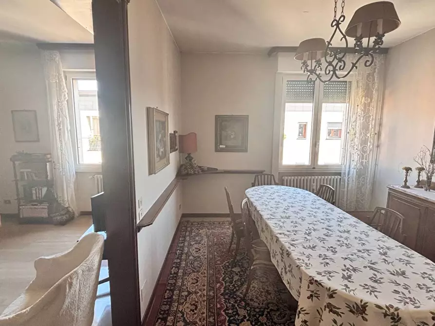 Immagine 3 di Appartamento in vendita  in via Caracciolo a Milano