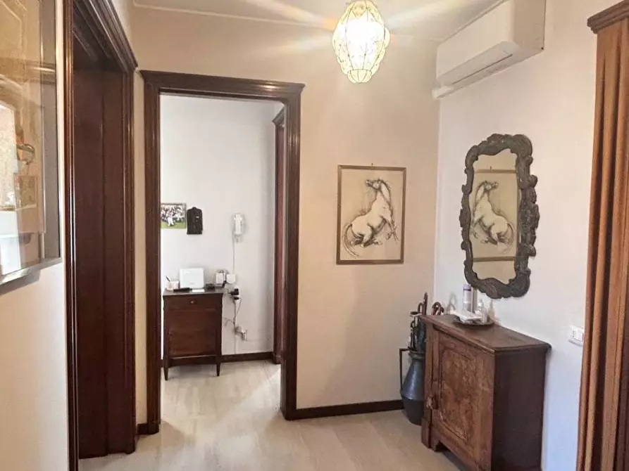 Immagine 16 di Appartamento in vendita  in via Caracciolo a Milano