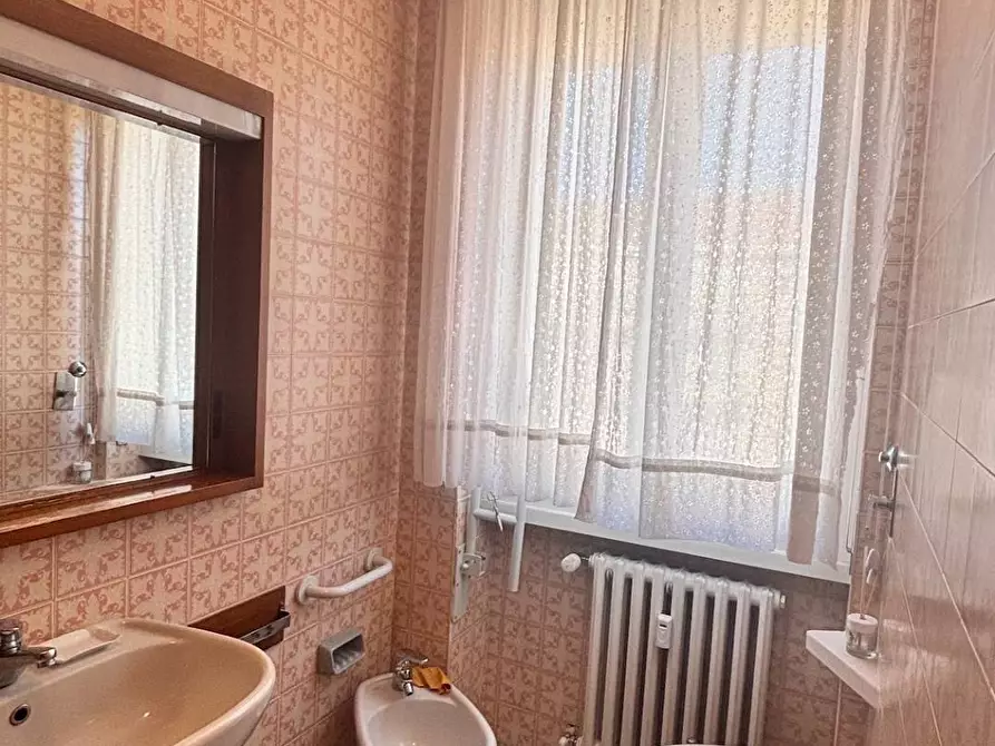 Immagine 25 di Appartamento in vendita  in via Caracciolo a Milano