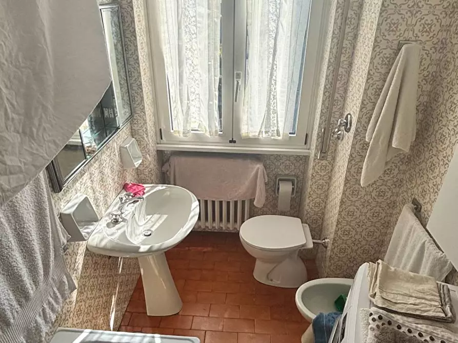 Immagine 27 di Appartamento in vendita  in via Caracciolo a Milano