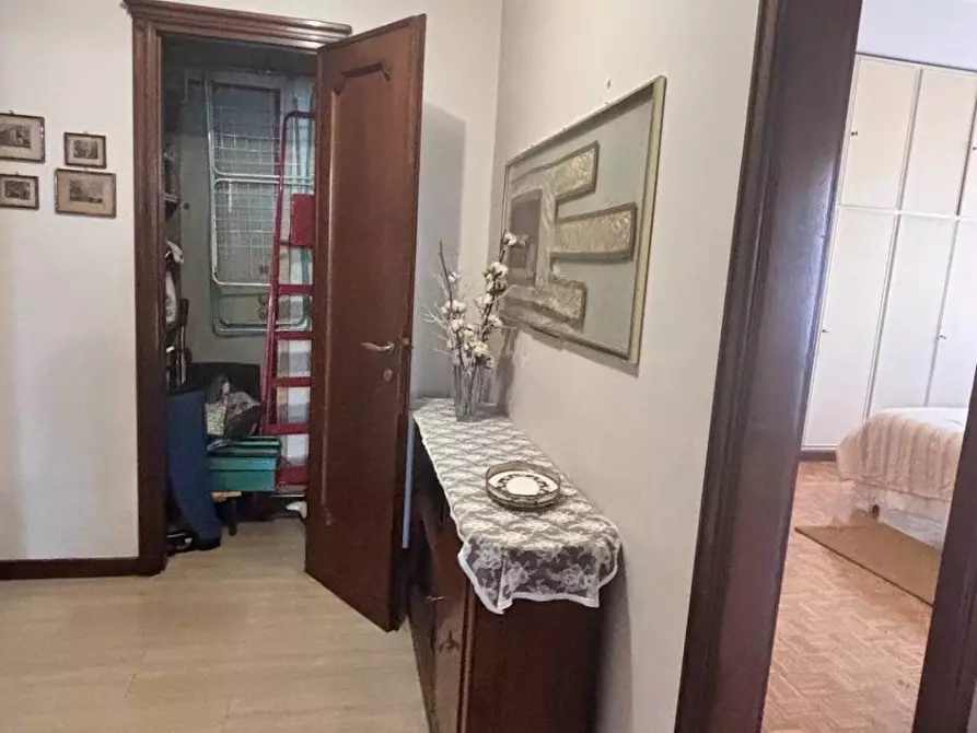 Immagine 29 di Appartamento in vendita  in via Caracciolo a Milano