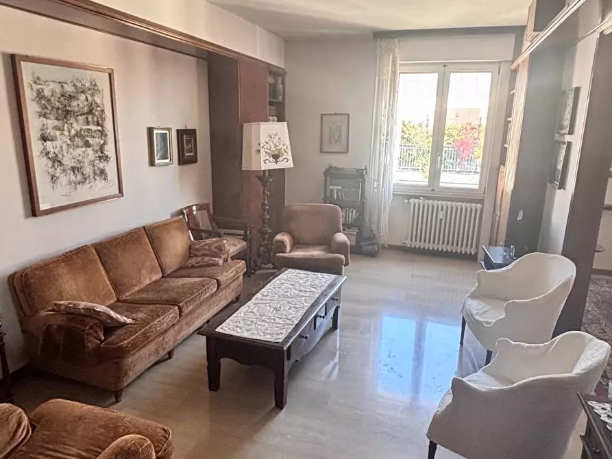 Immagine 30 di Appartamento in vendita  in via Caracciolo a Milano