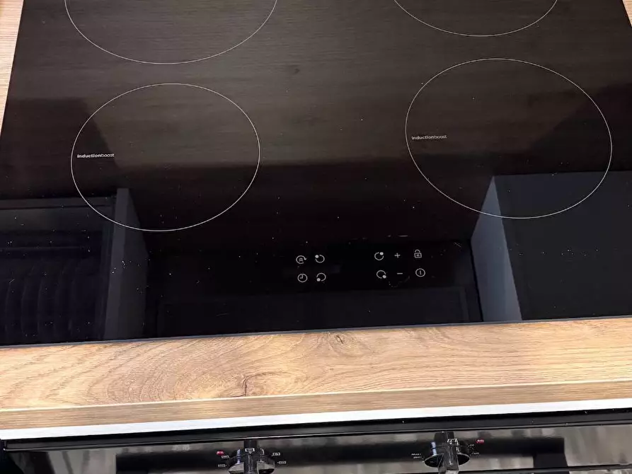 Immagine 12 di Appartamento in affitto  in via Caracciolo a Milano