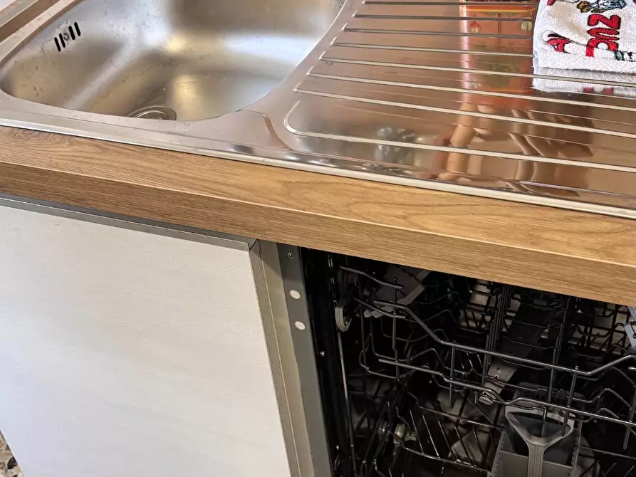 Immagine 14 di Appartamento in affitto  in via Caracciolo a Milano