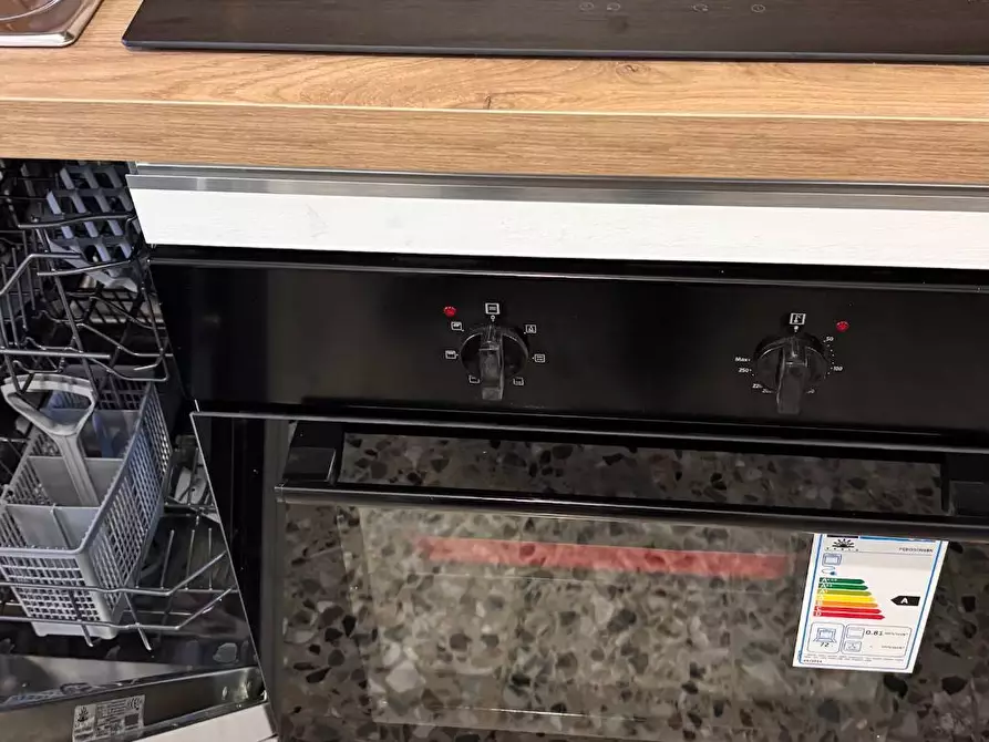 Immagine 15 di Appartamento in affitto  in via Caracciolo a Milano