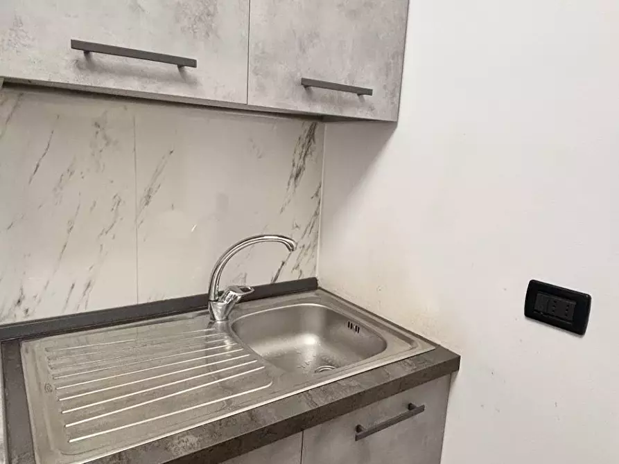 Immagine 9 di Appartamento in affitto  in via Cirillo 12 a Milano