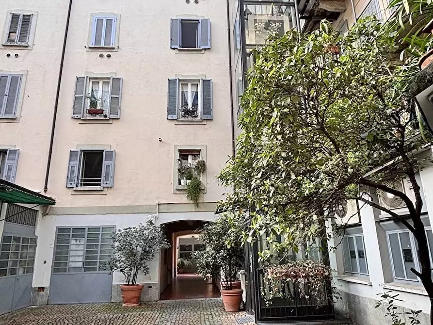 Immagine 23 di Appartamento in affitto  in via Cirillo 12 a Milano