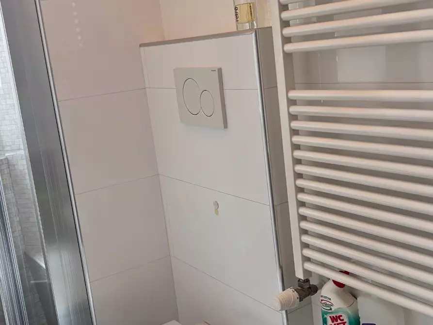 Immagine 14 di Appartamento in vendita  in via Delfico a Milano