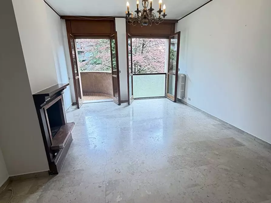 Immagine 2 di Appartamento in vendita  in via Govone 100 a Milano