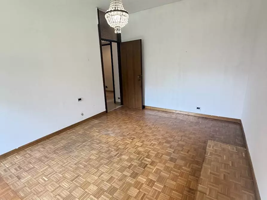 Immagine 24 di Appartamento in vendita  in via Govone 100 a Milano