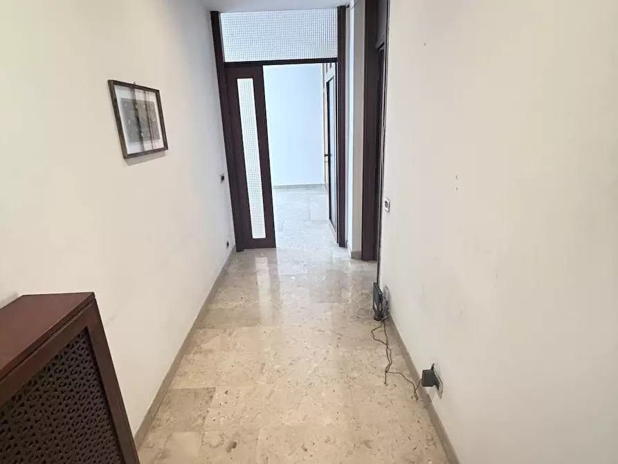 Immagine 30 di Appartamento in vendita  in via Govone 100 a Milano