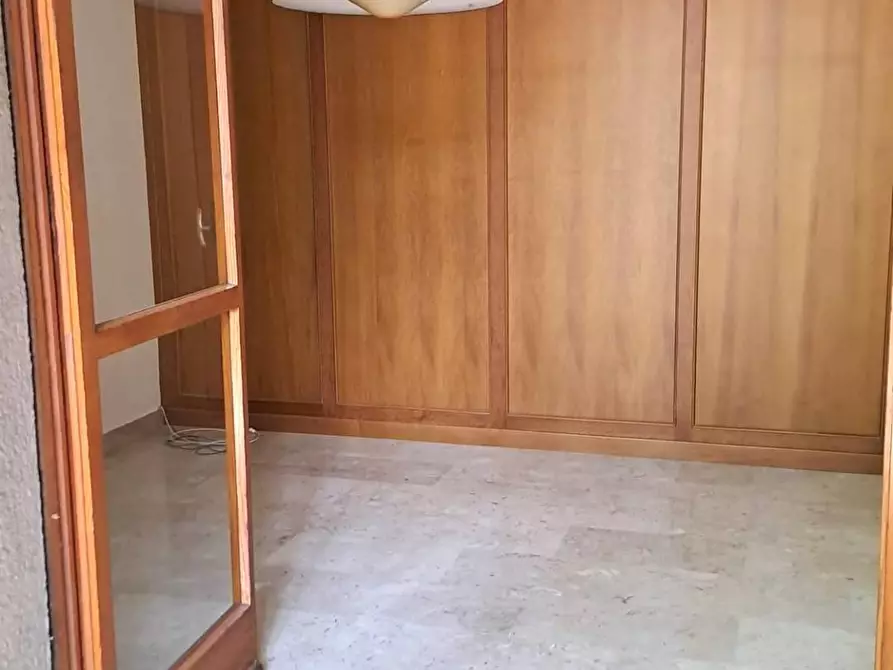Immagine 15 di Appartamento in vendita  in via Govone 100 a Milano
