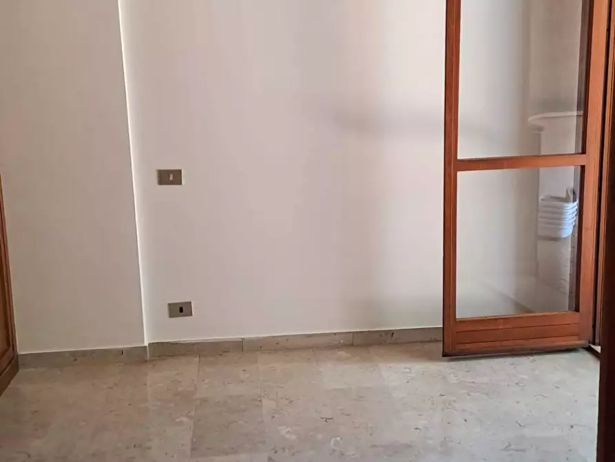 Immagine 20 di Appartamento in vendita  in via Govone 100 a Milano