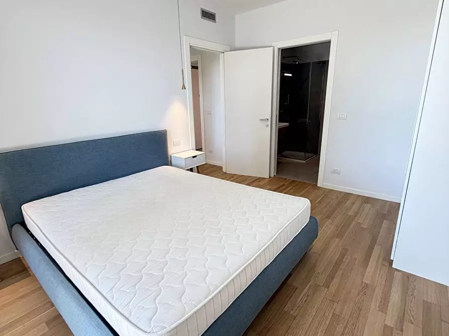 Immagine 19 di Appartamento in affitto  in via Pasolini 70 a Milano