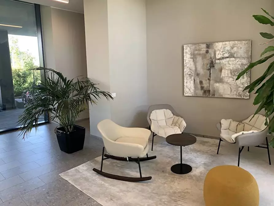 Immagine 36 di Appartamento in affitto  in via Pasolini 70 a Milano