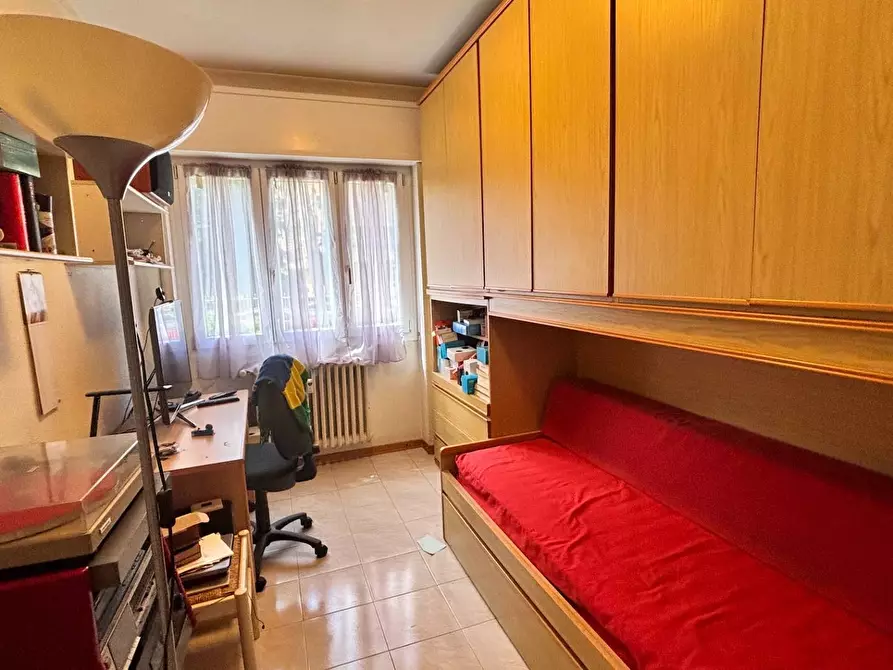 Immagine 13 di Appartamento in vendita  in via Cimabue a Milano