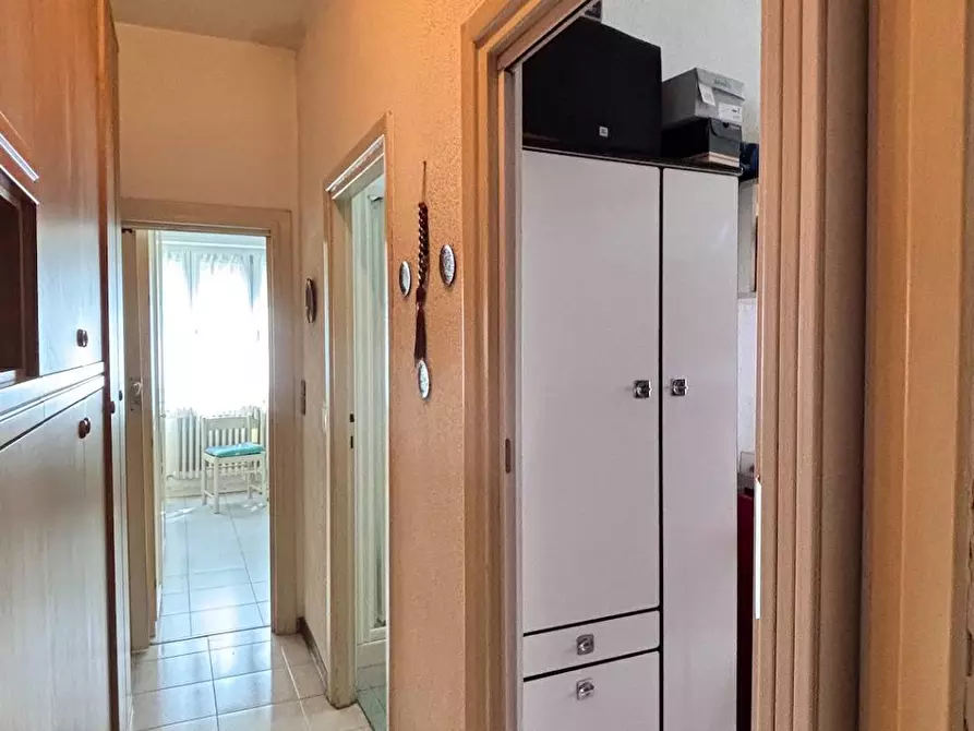 Immagine 17 di Appartamento in vendita  in via Cimabue a Milano