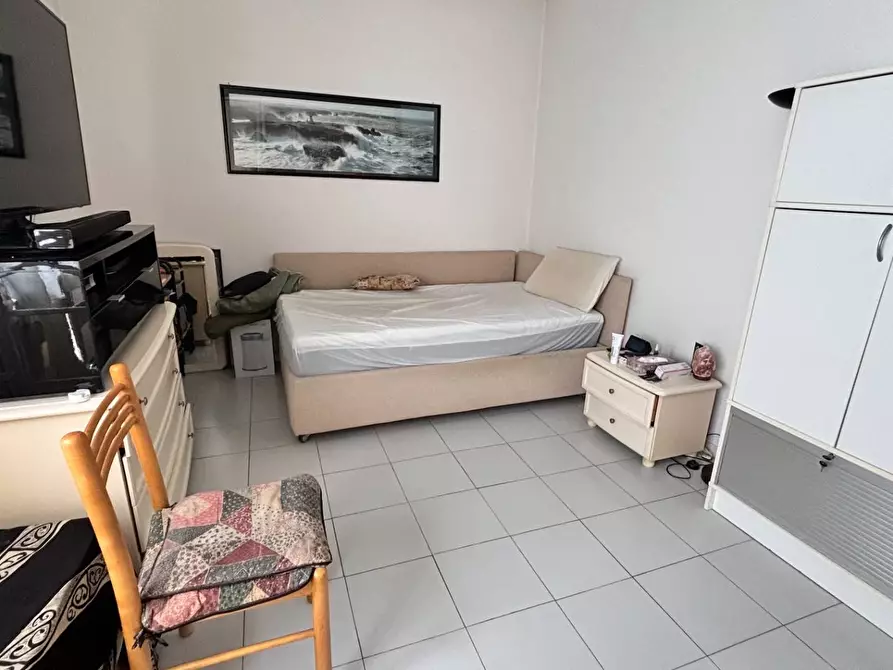 Immagine 25 di Appartamento in vendita  in via Cimabue a Milano