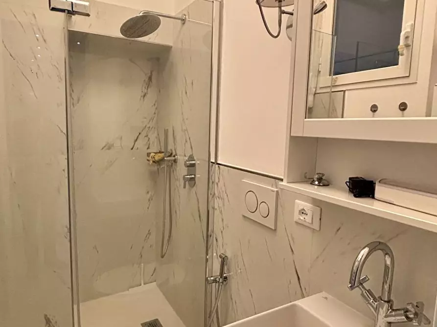 Immagine 8 di Appartamento in affitto  in via Cirillo 12 a Milano