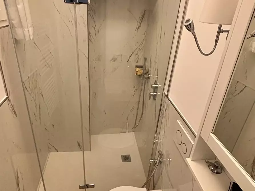 Immagine 22 di Appartamento in affitto  in via Cirillo 12 a Milano