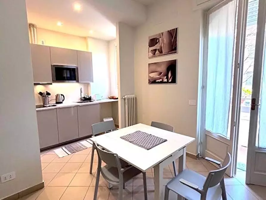 Immagine 17 di Appartamento in affitto  in via Albertinelli a Milano