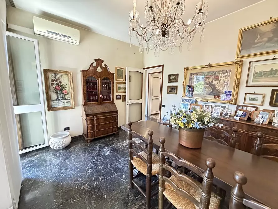 Immagine 7 di Appartamento in vendita  in via Castelvetro a Milano