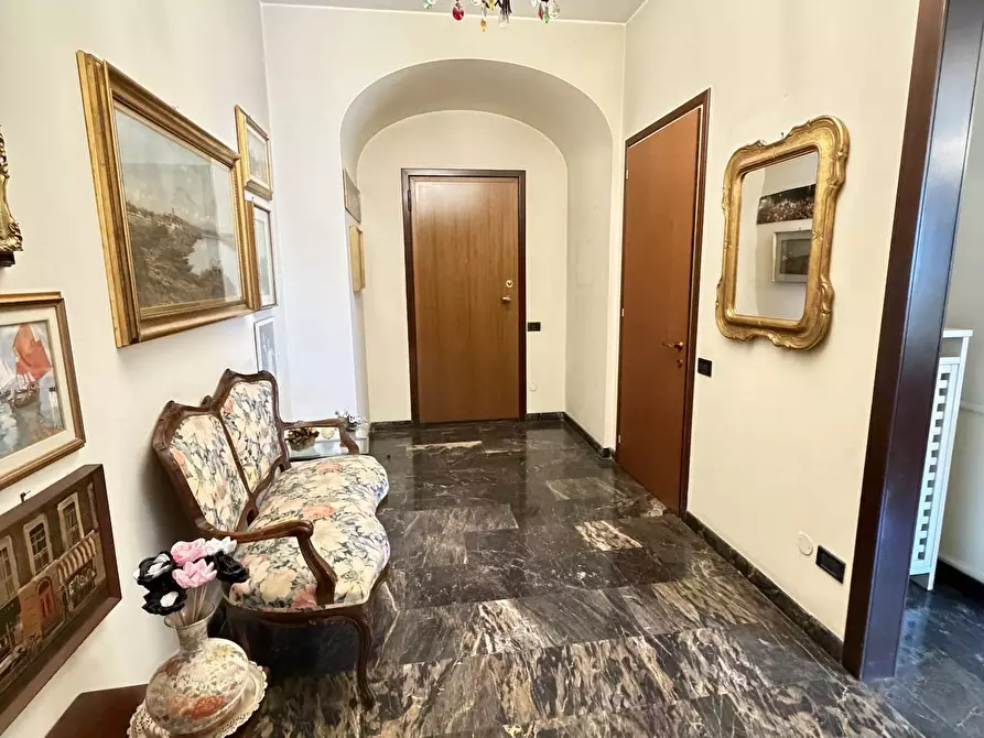Immagine 13 di Appartamento in vendita  in via Castelvetro a Milano