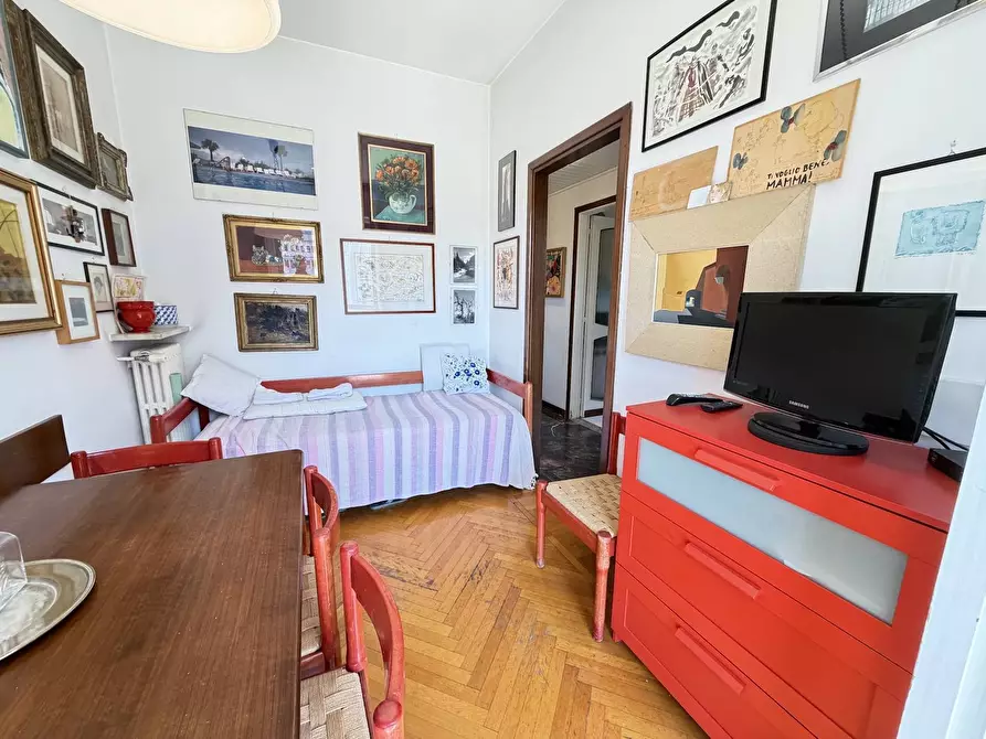 Immagine 20 di Appartamento in vendita  in via Castelvetro a Milano