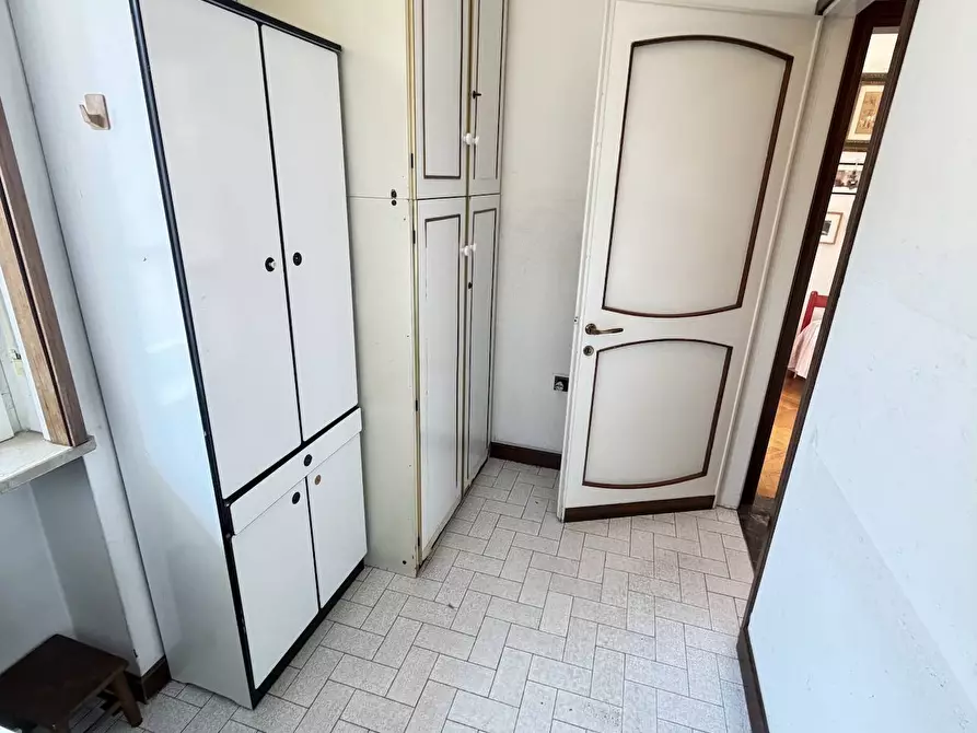 Immagine 24 di Appartamento in vendita  in via Castelvetro a Milano